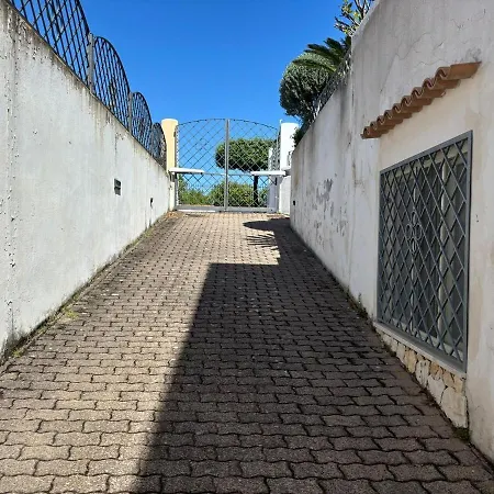 Cozy Ulisse With Private Parking Appartement